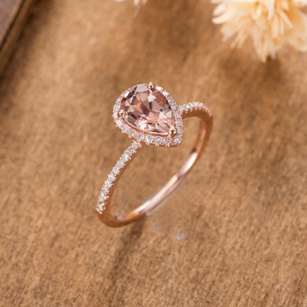 Luxury Wedding Anniversary Ring