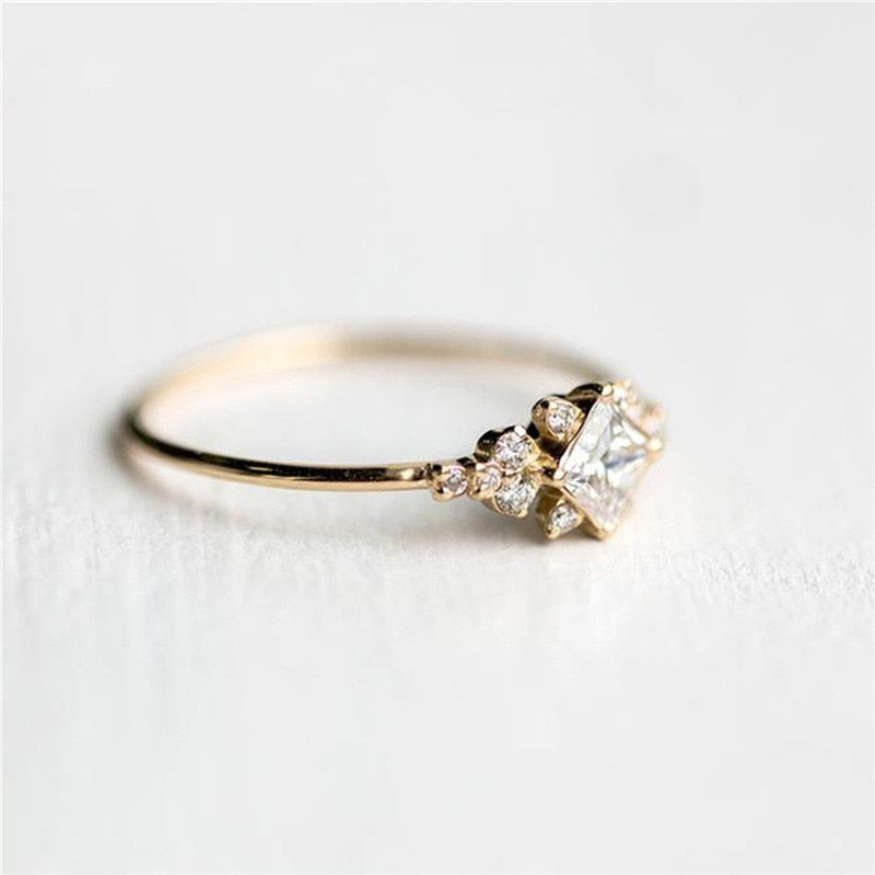 Elegant Gold Rhinestone Ring