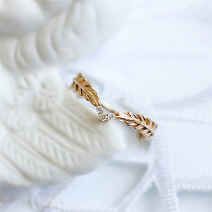 Golden Finger Ring